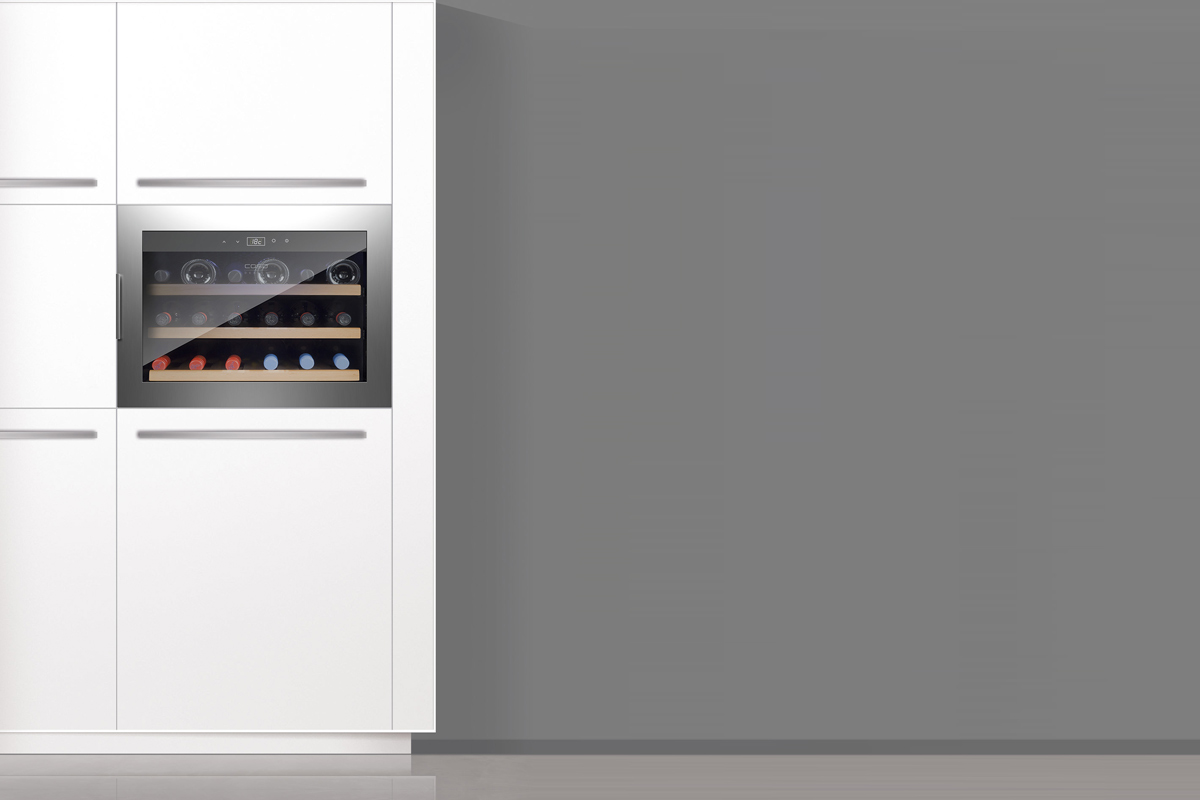 Встраиваемый винный шкаф Caso WineSafe 18 EB Inox