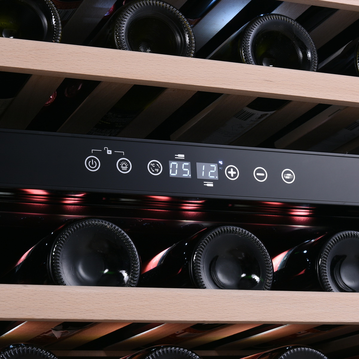 Винный шкаф Temptech Oslo OBIU60DW