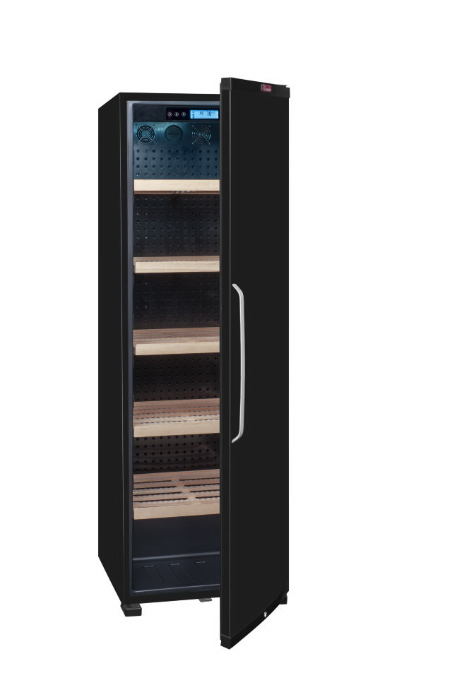 Винный шкаф La Sommeliere CTPNE230A+