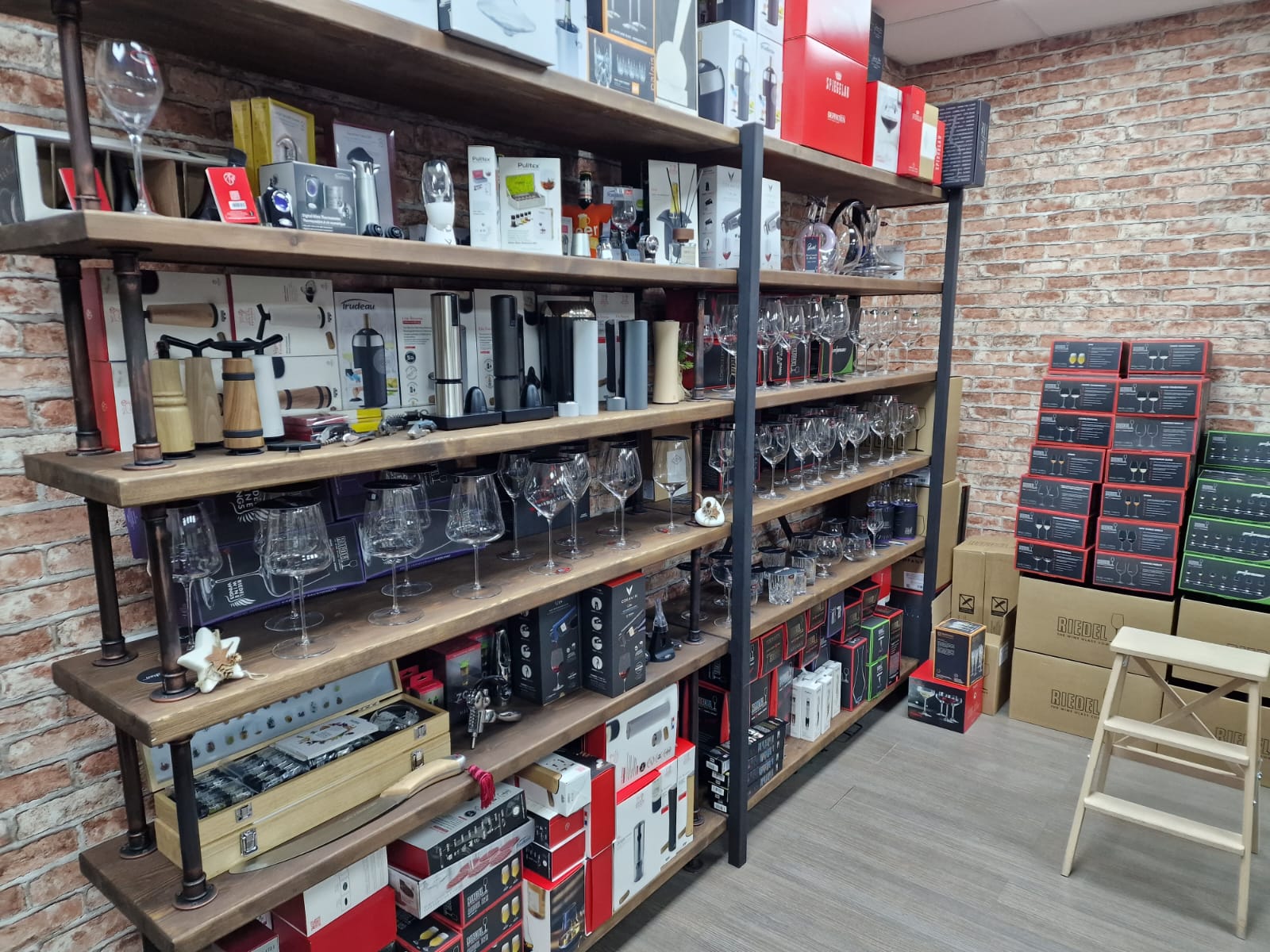 Шоурум - Showroom09