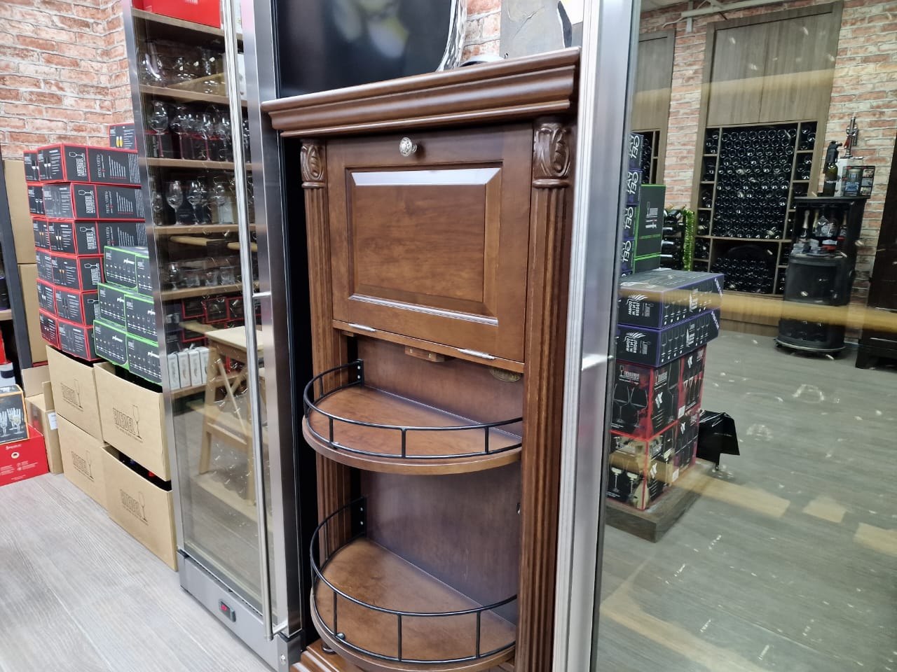 Шоурум - Showroom03