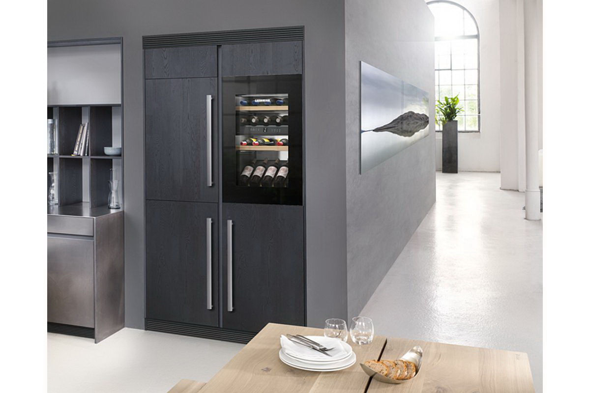 Встраиваемый винный шкаф Liebherr EWTgb 1683